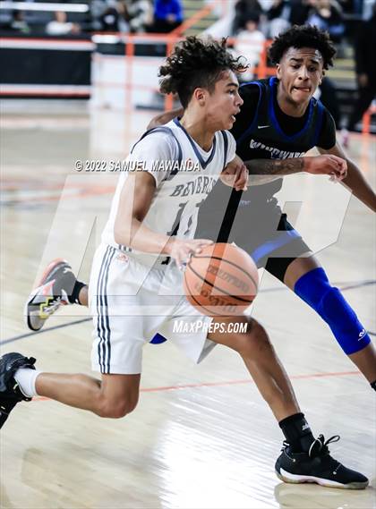 Thumbnail 3 in Beverly Hills vs Windward (Beverly Hills Tournament) photogallery.