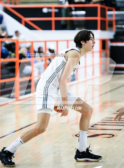 Thumbnail 3 in Beverly Hills vs Windward (Beverly Hills Tournament) photogallery.