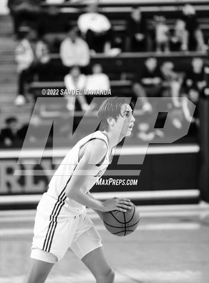 Thumbnail 2 in Beverly Hills vs Windward (Beverly Hills Tournament) photogallery.