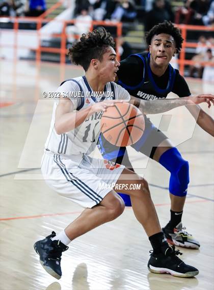 Thumbnail 1 in Beverly Hills vs Windward (Beverly Hills Tournament) photogallery.