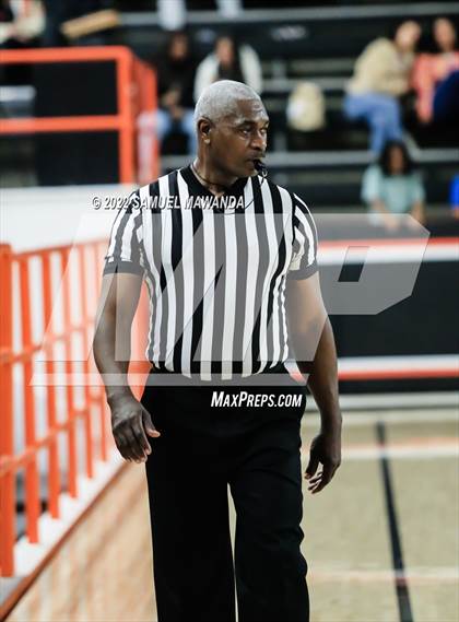 Thumbnail 2 in Beverly Hills vs Windward (Beverly Hills Tournament) photogallery.