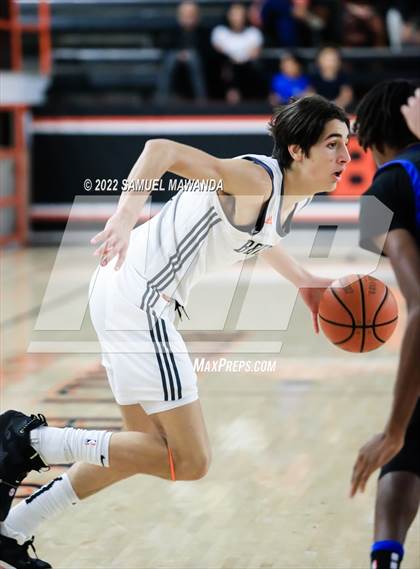Thumbnail 3 in Beverly Hills vs Windward (Beverly Hills Tournament) photogallery.