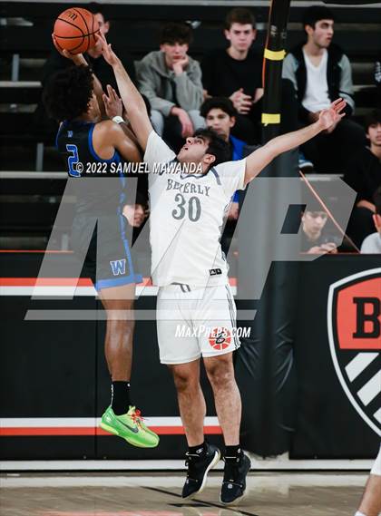 Thumbnail 2 in Beverly Hills vs Windward (Beverly Hills Tournament) photogallery.