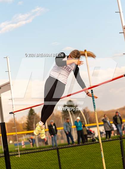 Thumbnail 1 in Attica League Meet  photogallery.