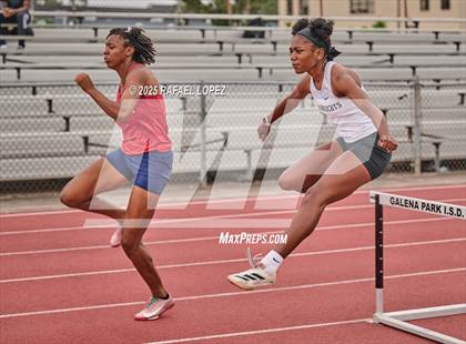 Thumbnail 3 in UIL 6A Track & Field District Prelims (300M Hurdles) photogallery.