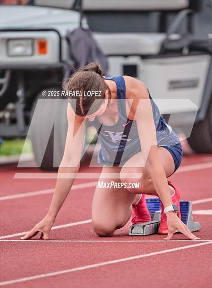 Thumbnail 1 in UIL 6A Track & Field District Prelims (300M Hurdles) photogallery.