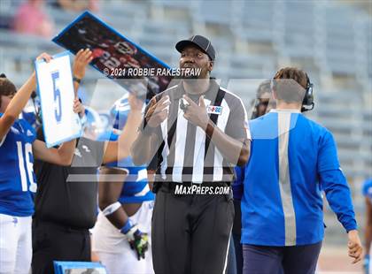 Thumbnail 1 in Argyle vs. Nolan Catholic photogallery.