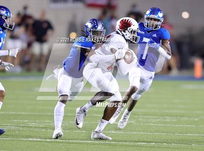 Thumbnail 1 in Argyle vs. Nolan Catholic photogallery.