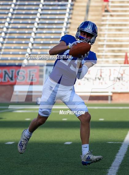 Thumbnail 2 in Argyle vs. Nolan Catholic photogallery.