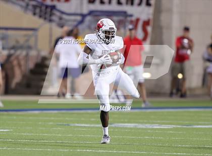 Thumbnail 2 in Argyle vs. Nolan Catholic photogallery.