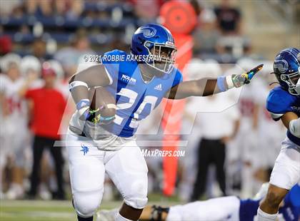 Thumbnail 3 in Argyle vs. Nolan Catholic photogallery.