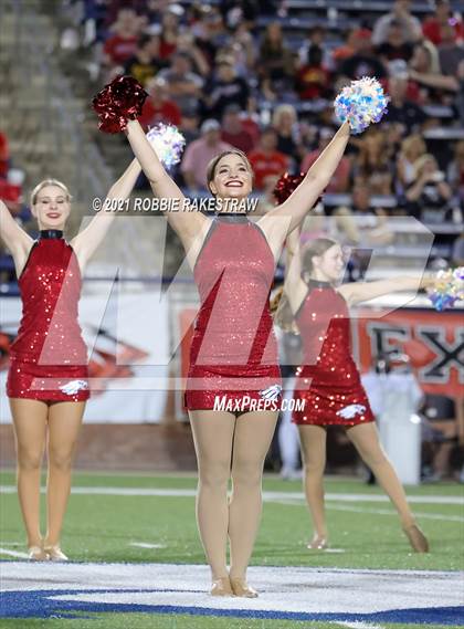 Thumbnail 3 in Argyle vs. Nolan Catholic photogallery.