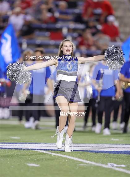 Thumbnail 2 in Argyle vs. Nolan Catholic photogallery.