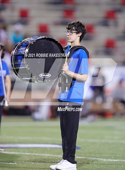 Thumbnail 2 in Argyle vs. Nolan Catholic photogallery.