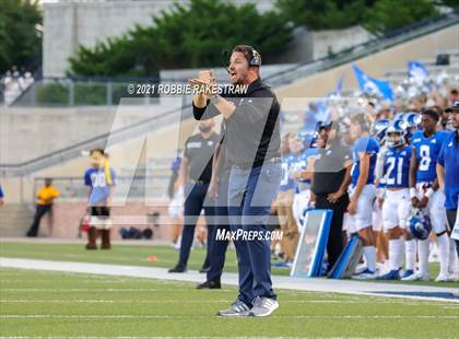 Thumbnail 2 in Argyle vs. Nolan Catholic photogallery.
