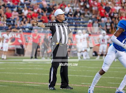 Thumbnail 3 in Argyle vs. Nolan Catholic photogallery.