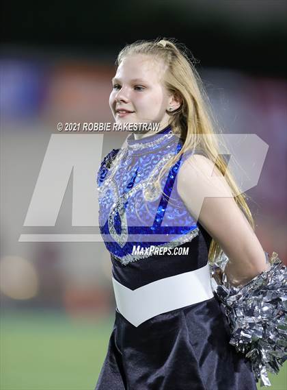 Thumbnail 3 in Argyle vs. Nolan Catholic photogallery.