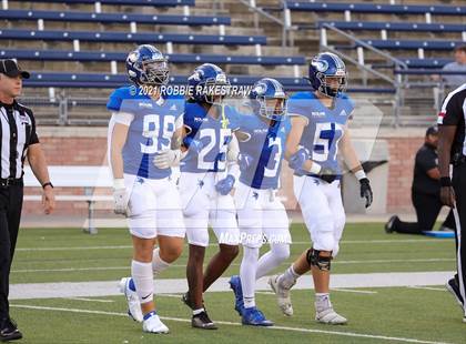 Thumbnail 2 in Argyle vs. Nolan Catholic photogallery.