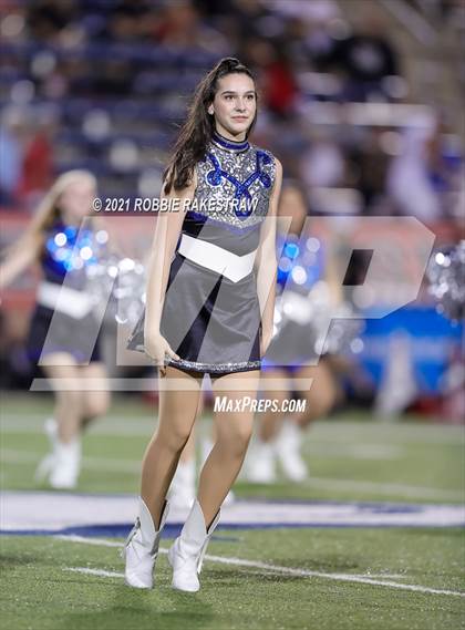 Thumbnail 2 in Argyle vs. Nolan Catholic photogallery.