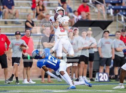 Thumbnail 2 in Argyle vs. Nolan Catholic photogallery.