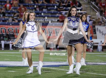 Thumbnail 2 in Argyle vs. Nolan Catholic photogallery.