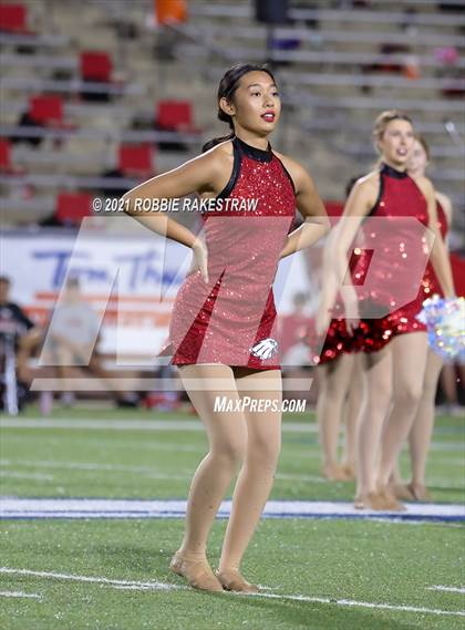 Thumbnail 3 in Argyle vs. Nolan Catholic photogallery.