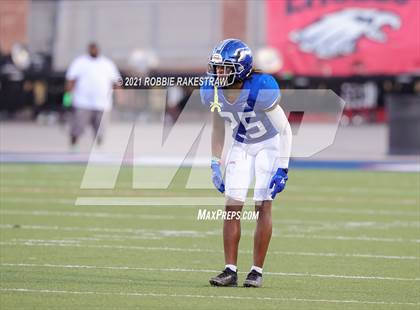 Thumbnail 3 in Argyle vs. Nolan Catholic photogallery.