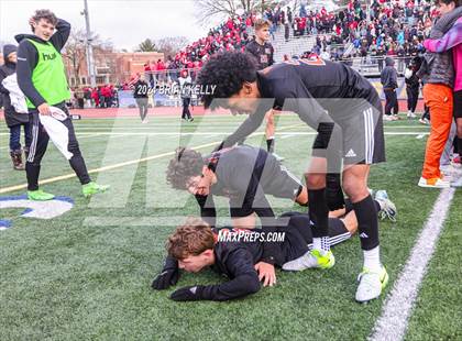 Thumbnail 2 in Oliver Ames vs Hingham (MIAA Division 2 Final) photogallery.