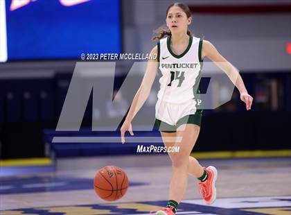 Thumbnail 1 in Methuen vs Pentucket Regional (Commonwealth Christmas Classic) photogallery.