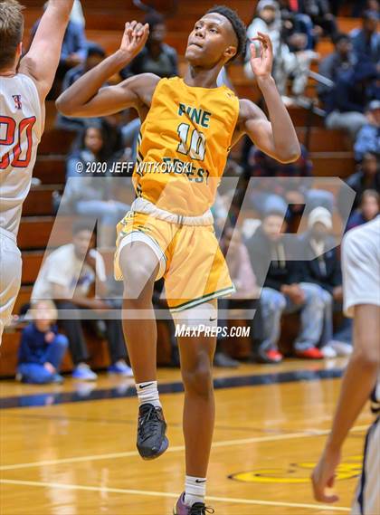 Thumbnail 2 in Terry Sanford vs. Pine Forest photogallery.