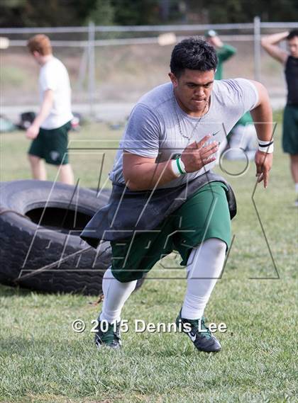 Thumbnail 3 in De La Salle (2015 Preseason Top 25 Photo Shoot)  photogallery.