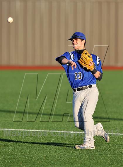 Thumbnail 1 in Prestonwood Christian vs Dallas Christian (Texas Private School Classic) photogallery.