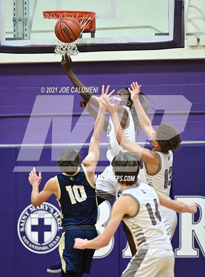 Thumbnail 1 in Saint Mary's Hall vs Regents photogallery.