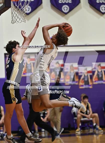 Thumbnail 1 in Saint Mary's Hall vs Regents photogallery.