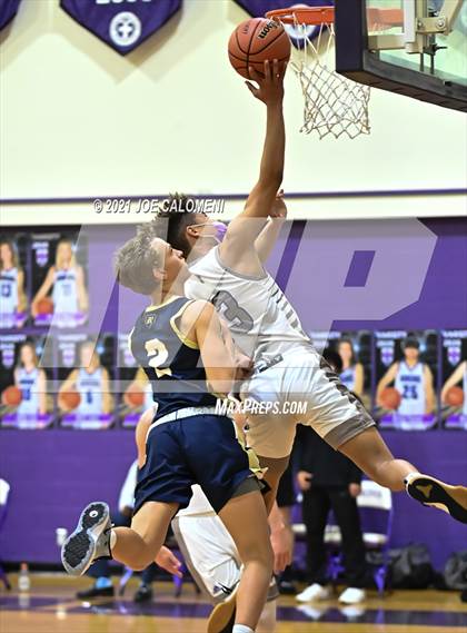 Thumbnail 3 in Saint Mary's Hall vs Regents photogallery.