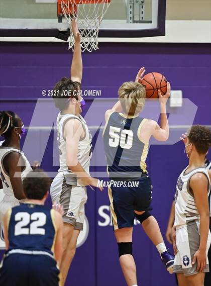 Thumbnail 1 in Saint Mary's Hall vs Regents photogallery.