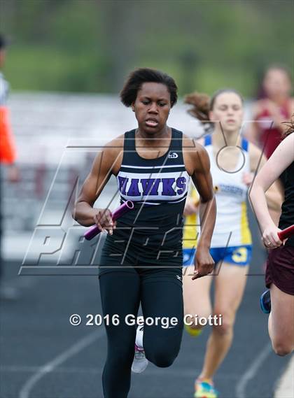 Thumbnail 1 in Kenosha County Outdoor Track & Field Meet photogallery.