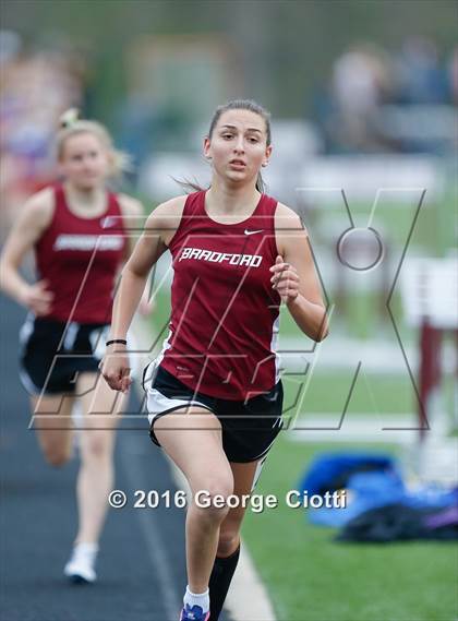 Thumbnail 3 in Kenosha County Outdoor Track & Field Meet photogallery.