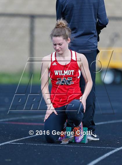 Thumbnail 3 in Kenosha County Outdoor Track & Field Meet photogallery.