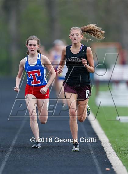 Thumbnail 1 in Kenosha County Outdoor Track & Field Meet photogallery.