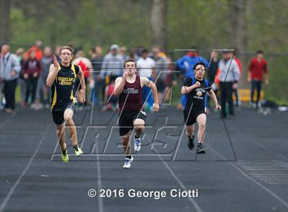 Thumbnail 3 in Kenosha County Outdoor Track & Field Meet photogallery.