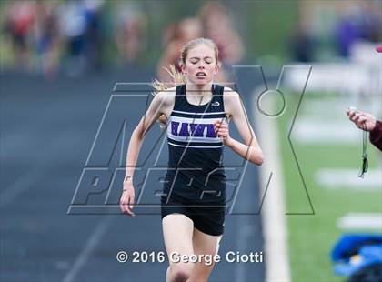 Thumbnail 2 in Kenosha County Outdoor Track & Field Meet photogallery.