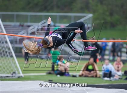 Thumbnail 3 in Kenosha County Outdoor Track & Field Meet photogallery.