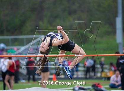 Thumbnail 1 in Kenosha County Outdoor Track & Field Meet photogallery.