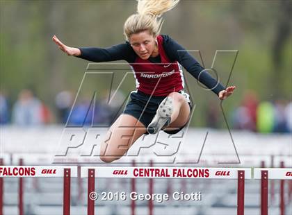 Thumbnail 1 in Kenosha County Outdoor Track & Field Meet photogallery.
