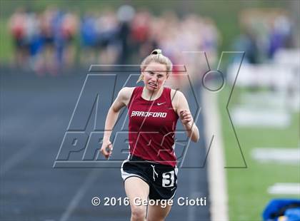 Thumbnail 2 in Kenosha County Outdoor Track & Field Meet photogallery.