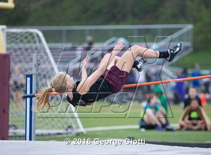 Thumbnail 2 in Kenosha County Outdoor Track & Field Meet photogallery.