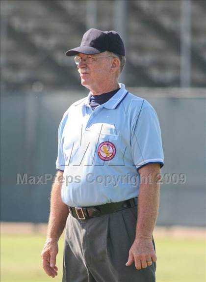 Thumbnail 2 in Crespi vs. Redlands East Valley (CIF SS D2 Playoffs) photogallery.