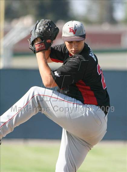 Thumbnail 2 in Crespi vs. Redlands East Valley (CIF SS D2 Playoffs) photogallery.