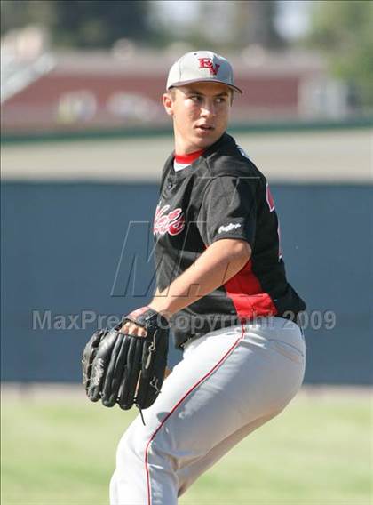 Thumbnail 3 in Crespi vs. Redlands East Valley (CIF SS D2 Playoffs) photogallery.
